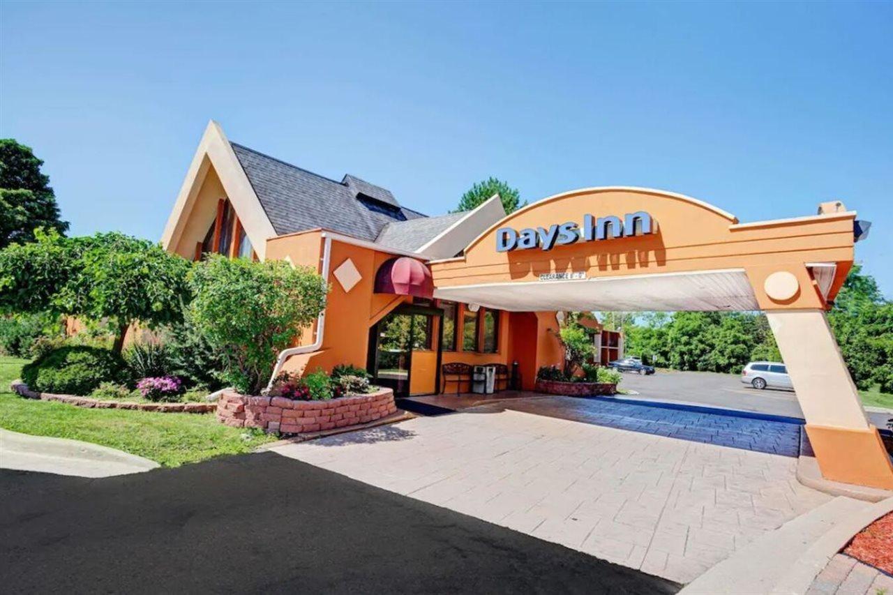 Days Inn By Wyndham Ann Arbor Eksteriør billede